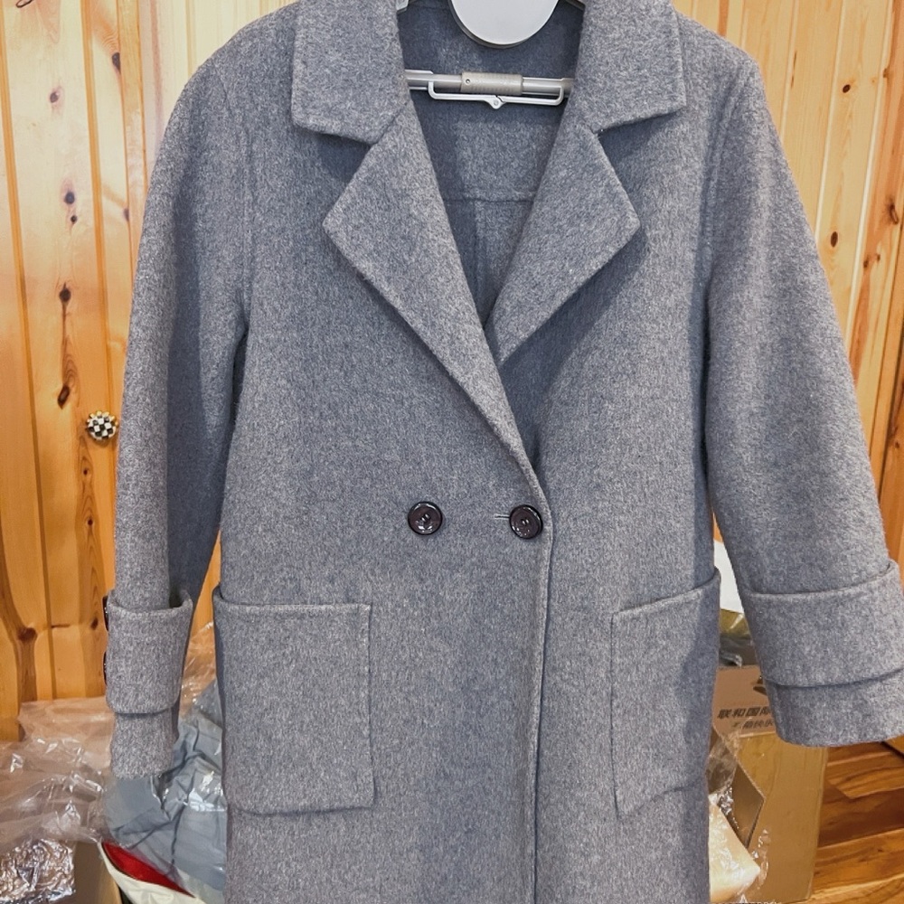 90% Wool and 10% Alpaca  Women's Coat